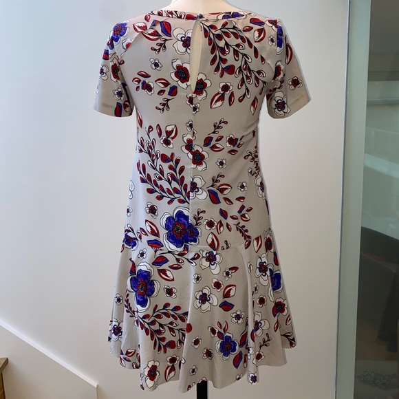 Banana Republic dress - Picture 4 of 8